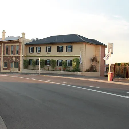 Coach House Launceston-3
